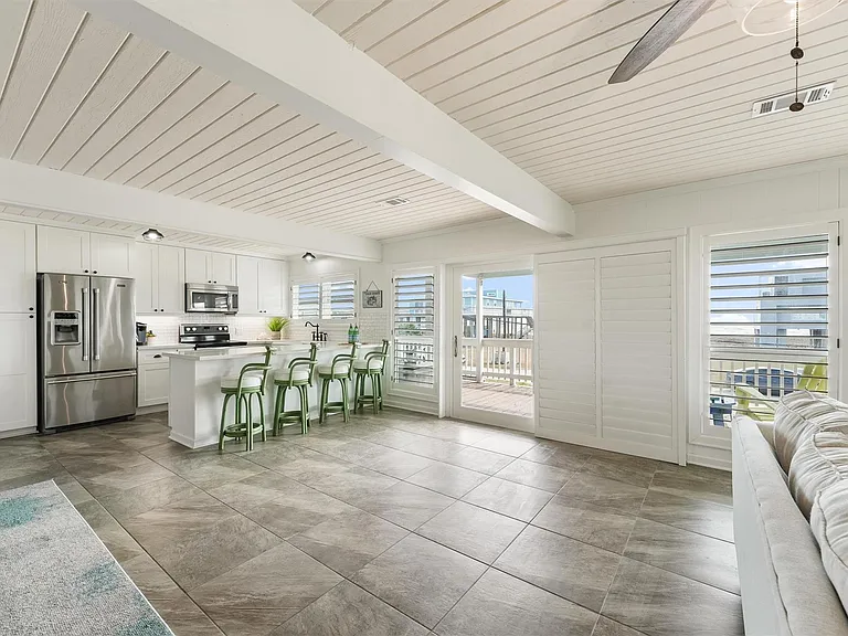 16634 Jamaica Beach Rd — Photo 14