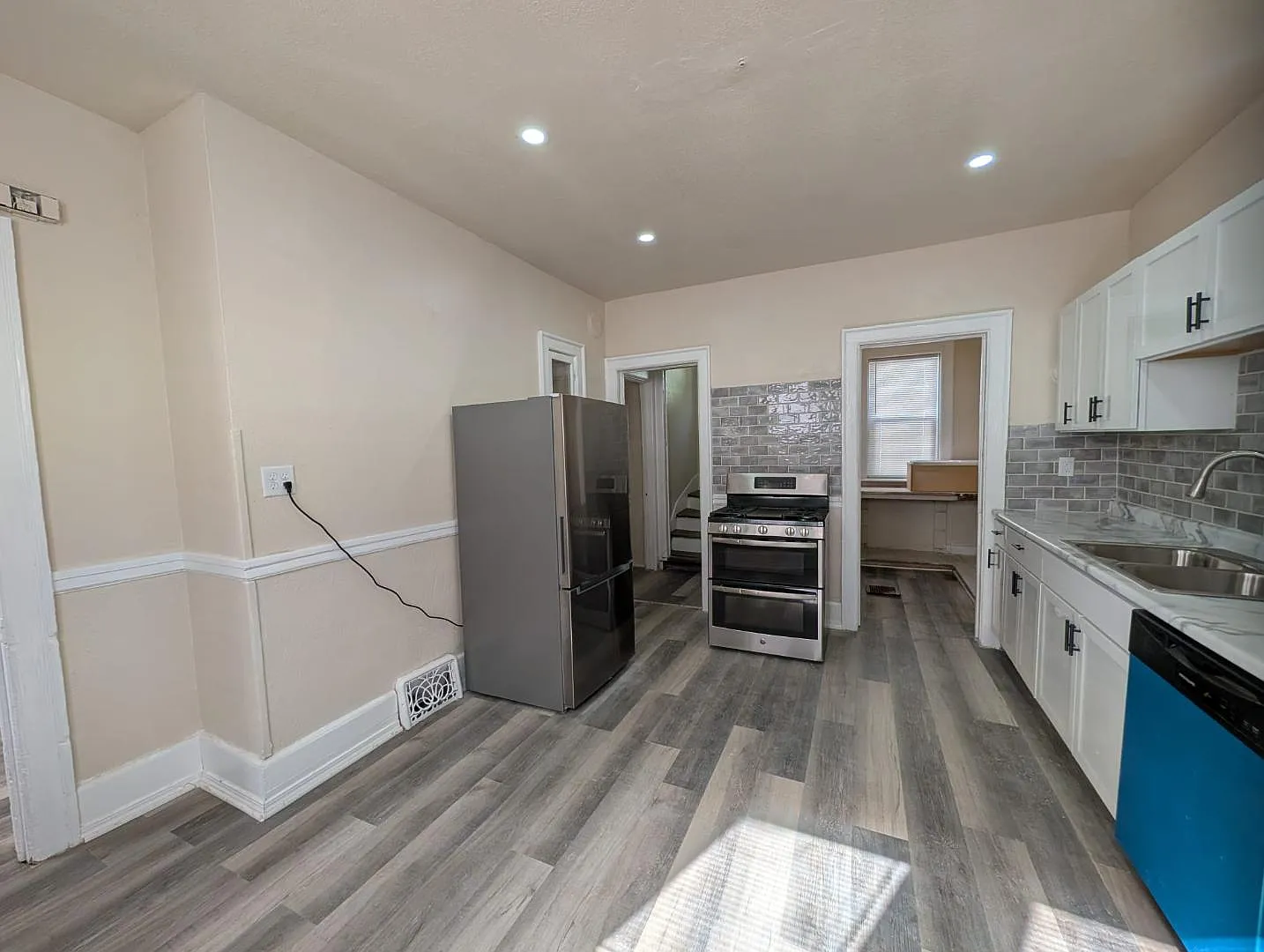 2454 N Holton St — Photo 4