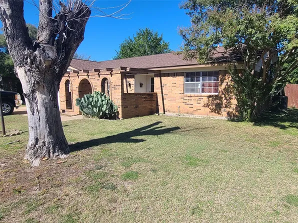 1408 Lagoona Ln, Edgecliff Village, TX 76134