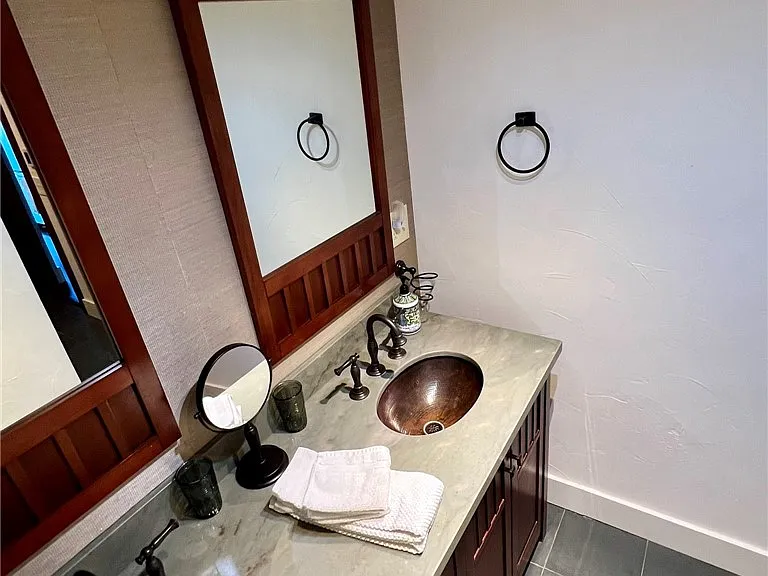610 Ardath Dr — Photo 35