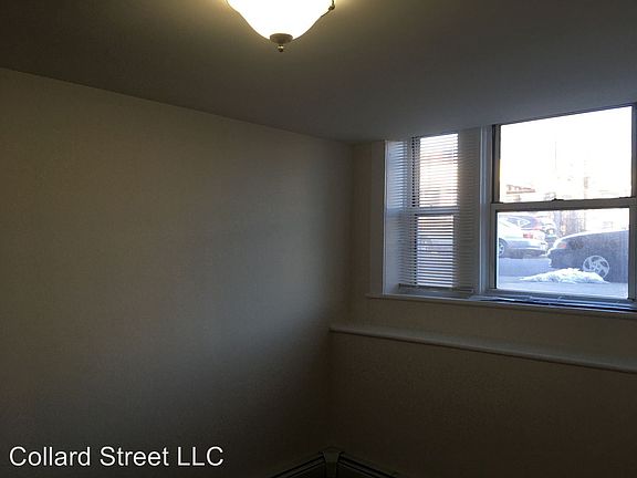 4th image of 251 Beacon Ave APT 17