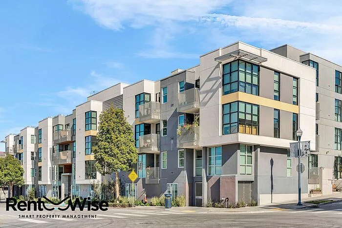 451 Donahue St #307 — Photo 41