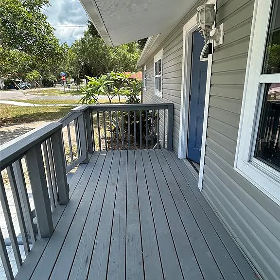 1884 Pine St — Photo 15