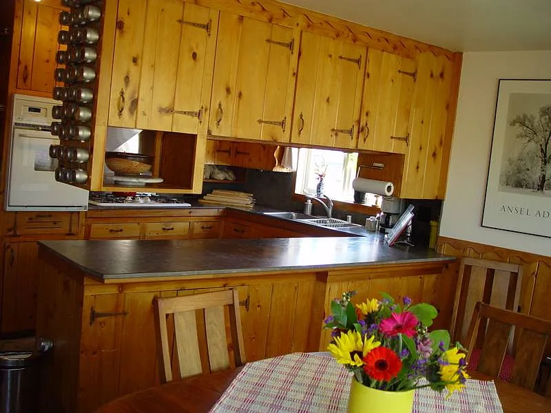 545 14th Ave — Photo 4