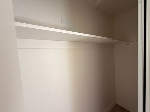 4th image of 1615 Cherry Ave #5