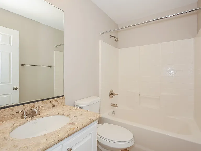 8300 Wildwood Glen Dr — Photo 16