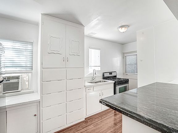 3rd image of 10393 Almayo Ave #3-1/4