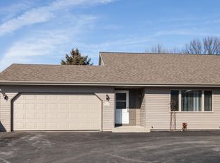 N170W20030 Willow Ridge Dr, Jackson, WI 53037