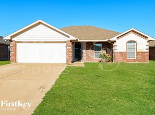 1821 Ridgecrest Dr, Terrell, TX 75160