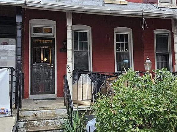 842 N 42nd St, Philadelphia, PA 19104