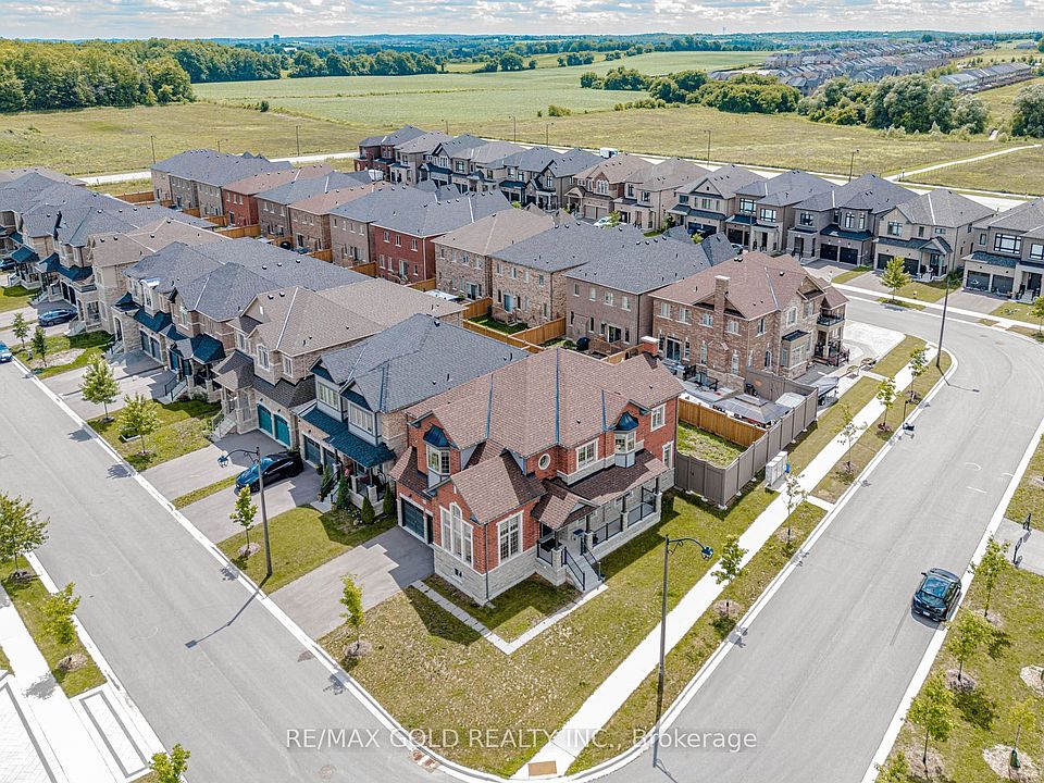 1st image of 53 Betty May Cres
