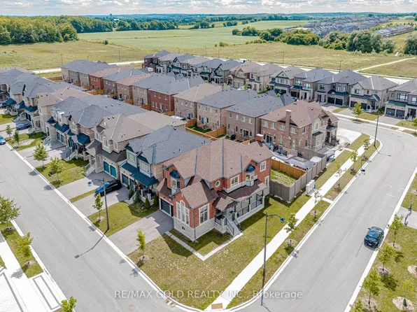 53 Betty May Cres, East Gwillimbury, ON L9N 1S2