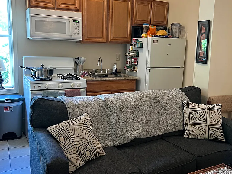 128 Stratford Ave #2B — Photo 8