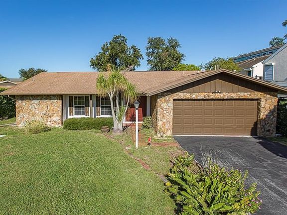 2nd image of 3115 Pineview Dr