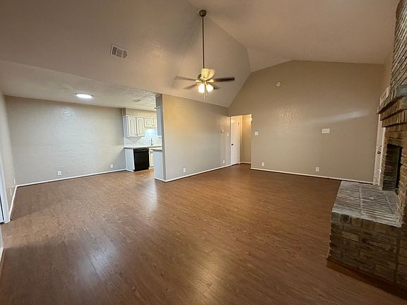 4th image of 206 S Nolan River Rd #12