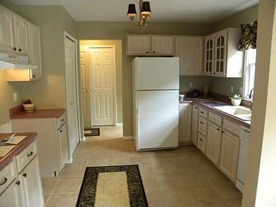 5th image of 125 Dogwood Cir
