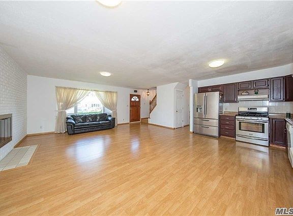 4th image of 225 Ohio St