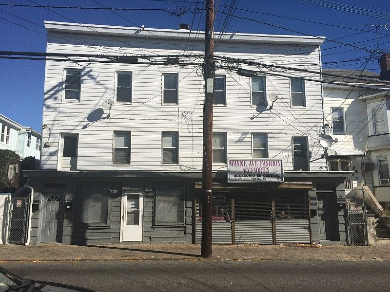 2nd image of 66 Wayne Ave