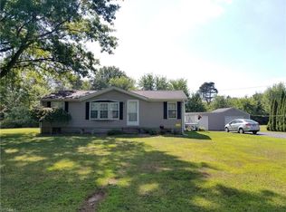 13904 Jane St, Columbiana, OH 44408