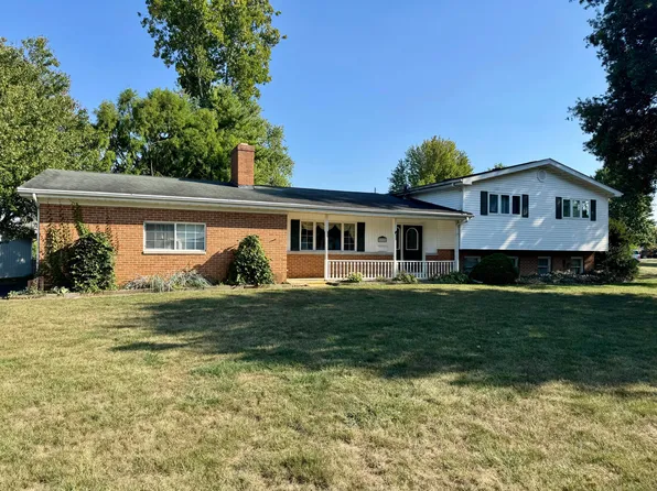 590 Garden Pkwy, Circleville, OH 43113