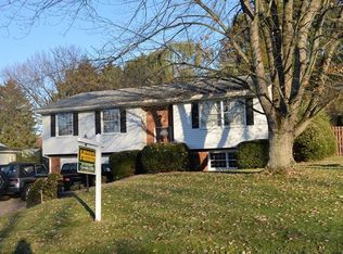 200 New Hampshire Dr, Lower Burrell, PA 15068