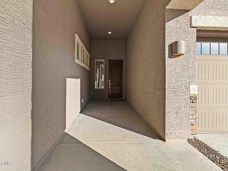 21261 W Virginia Ave — Photo 3