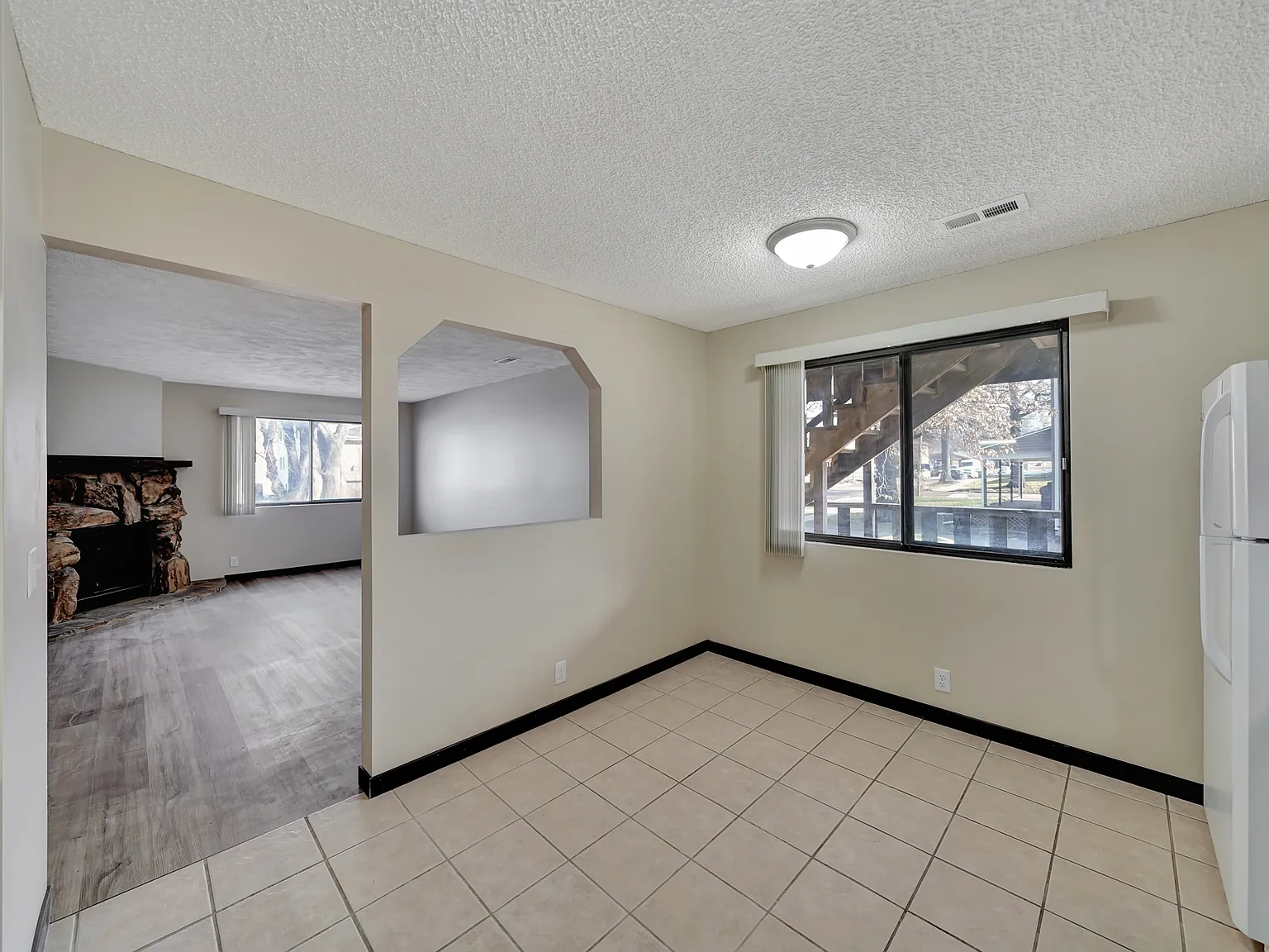 4833 Walker Ave — Photo 3