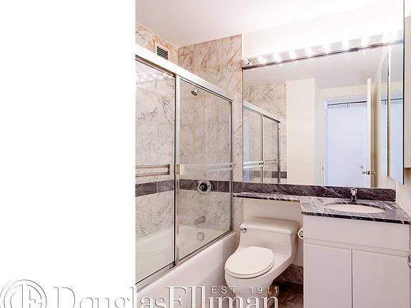 5th image of 232-236 E 47th St #25E