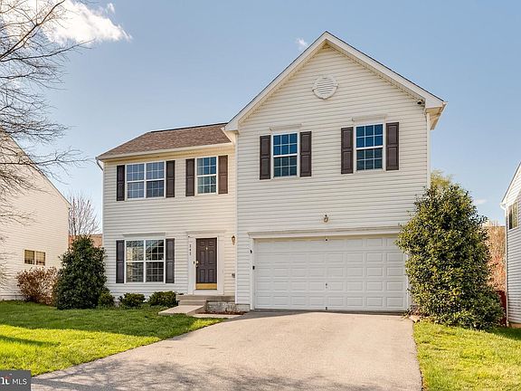 4th image of 242 Flagstaff Cir