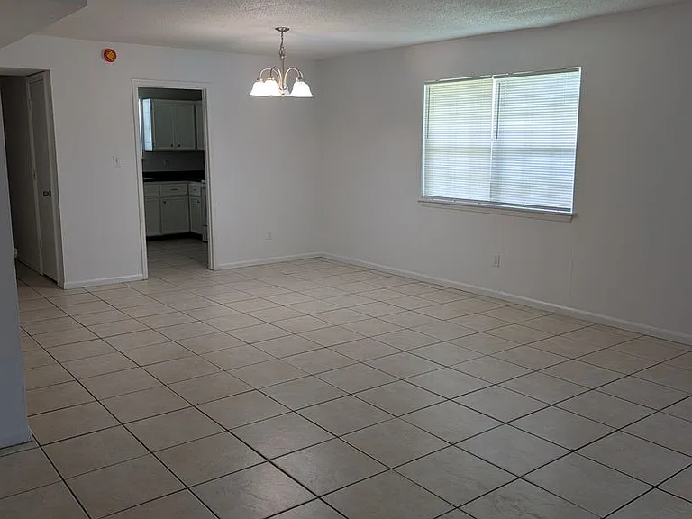 2438 Atlas Rd — Photo 6