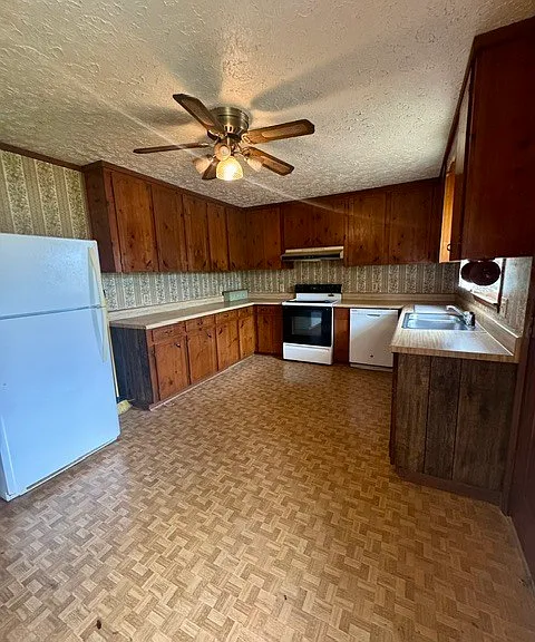 3456 New Kings Bridge Rd — Photo 3