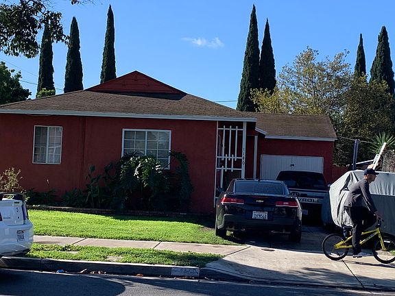 3rd image of 1140 W McFadden Ave