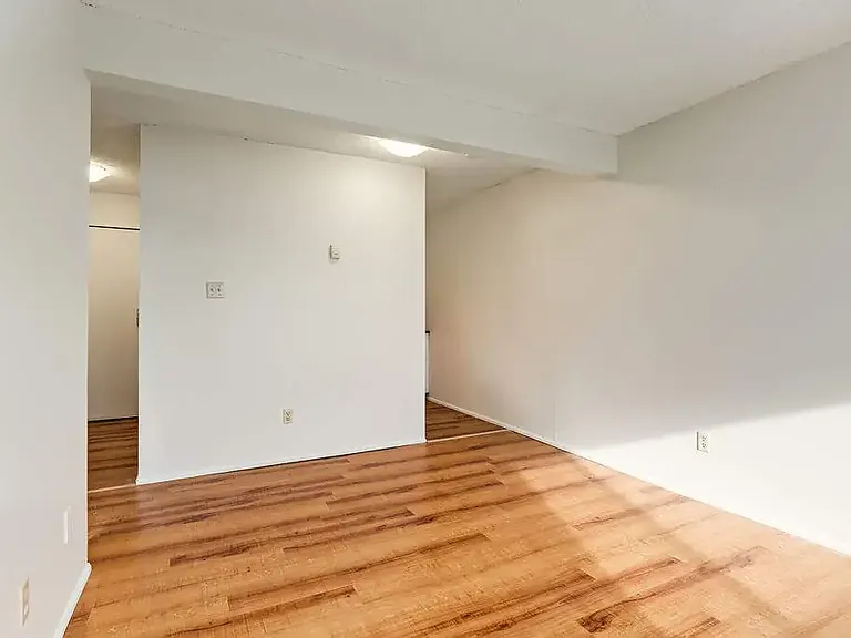 1023 3rd Ave E — Photo 19