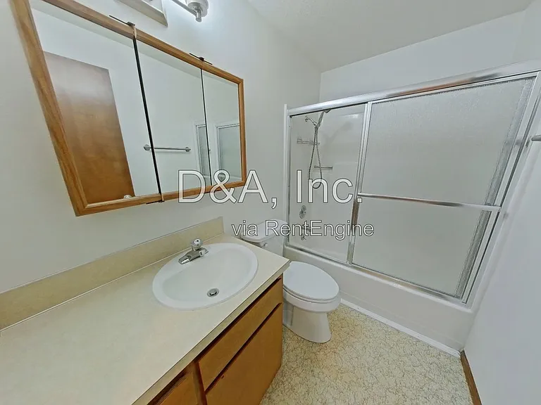 1451 Cedar St — Photo 9