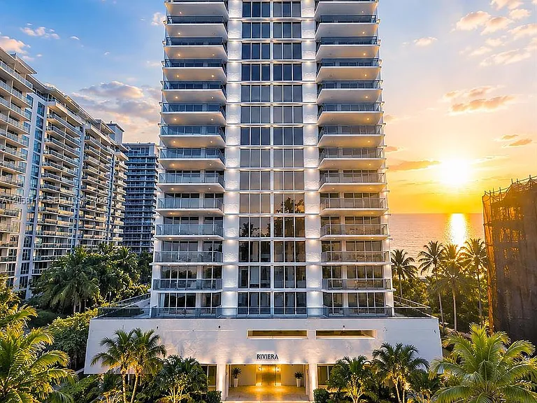2401 Collins Ave #1709 — Photo 27