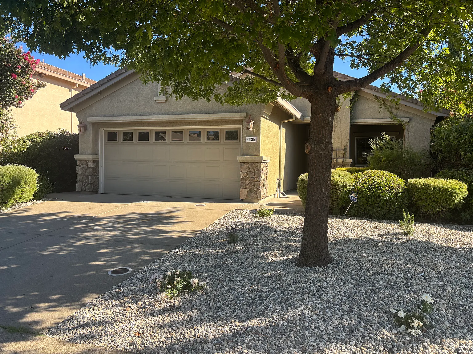 3 bed, 1344 sqft, $2,900 — Photo 2