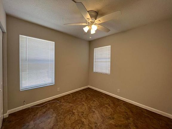 3rd image of 2109 SE 3rd St APT B