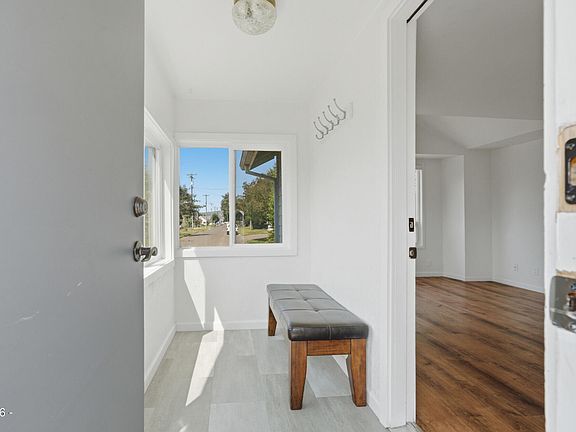 5th image of 2410 8th St