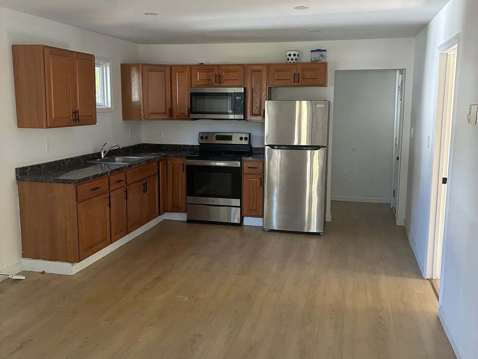 2 bed, 1145 sqft, $2,250 — Photo 3