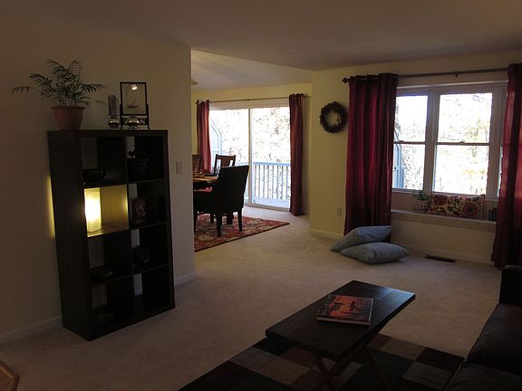 5th image of 30 John Dr