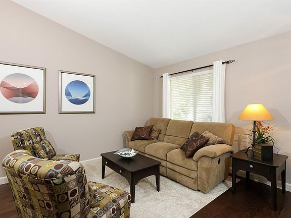4th image of 1000 Francis Ct
