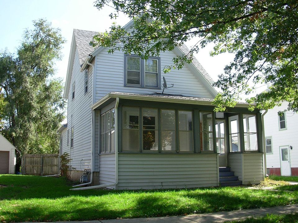 1611 Latham Street