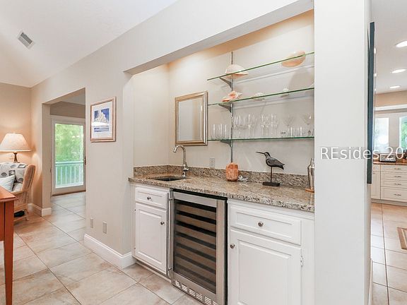 4th image of 16 Sandhill Crane Road