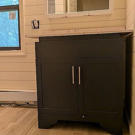 New bathroom number 2 with f