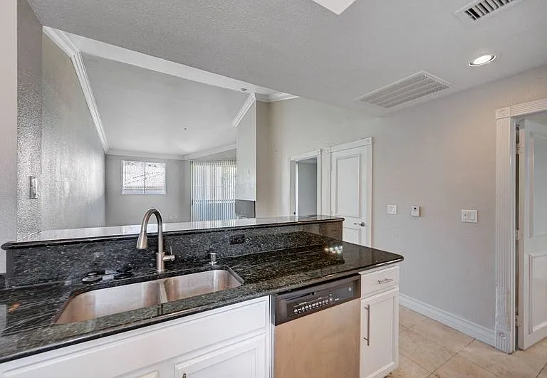 260 E Flamingo Rd #416 — Photo 6