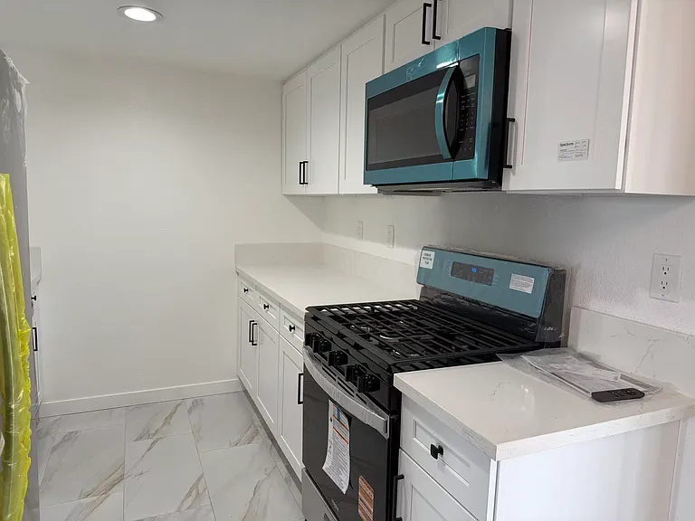 339 Sefton Ave #F — Photo 13