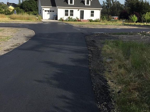 2nd image of 1379 Westgate Ln