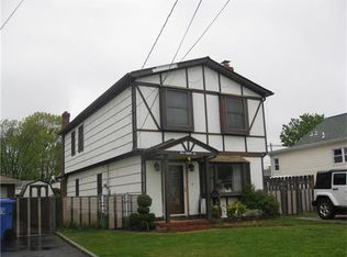 182 Karkus Ave, Woodbridge, NJ 07095