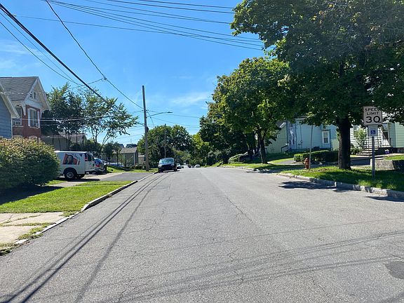 5th image of 354 Gertrude St