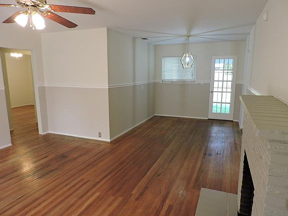 2nd image of 4428 Cabrillo Way
